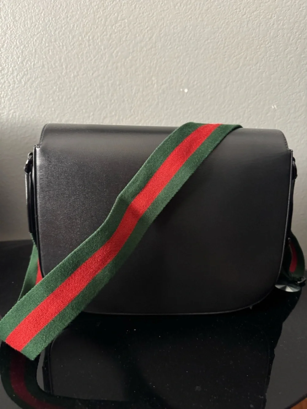 Gucci Horsebit Large Messenger - Picture 2 of 6